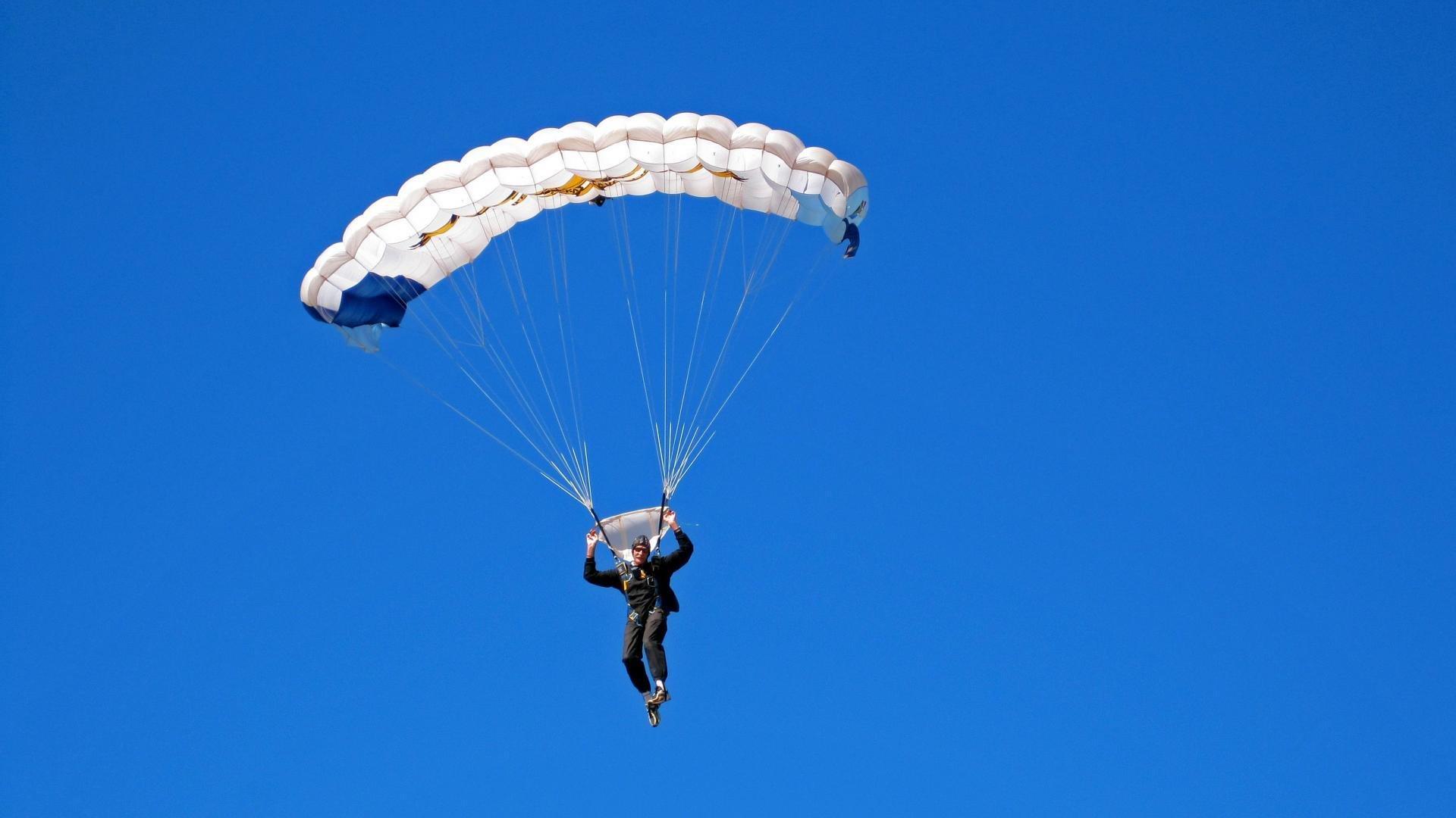 全国街舞大赛巅峰对决 新生代舞者闪耀舞台【okooo】